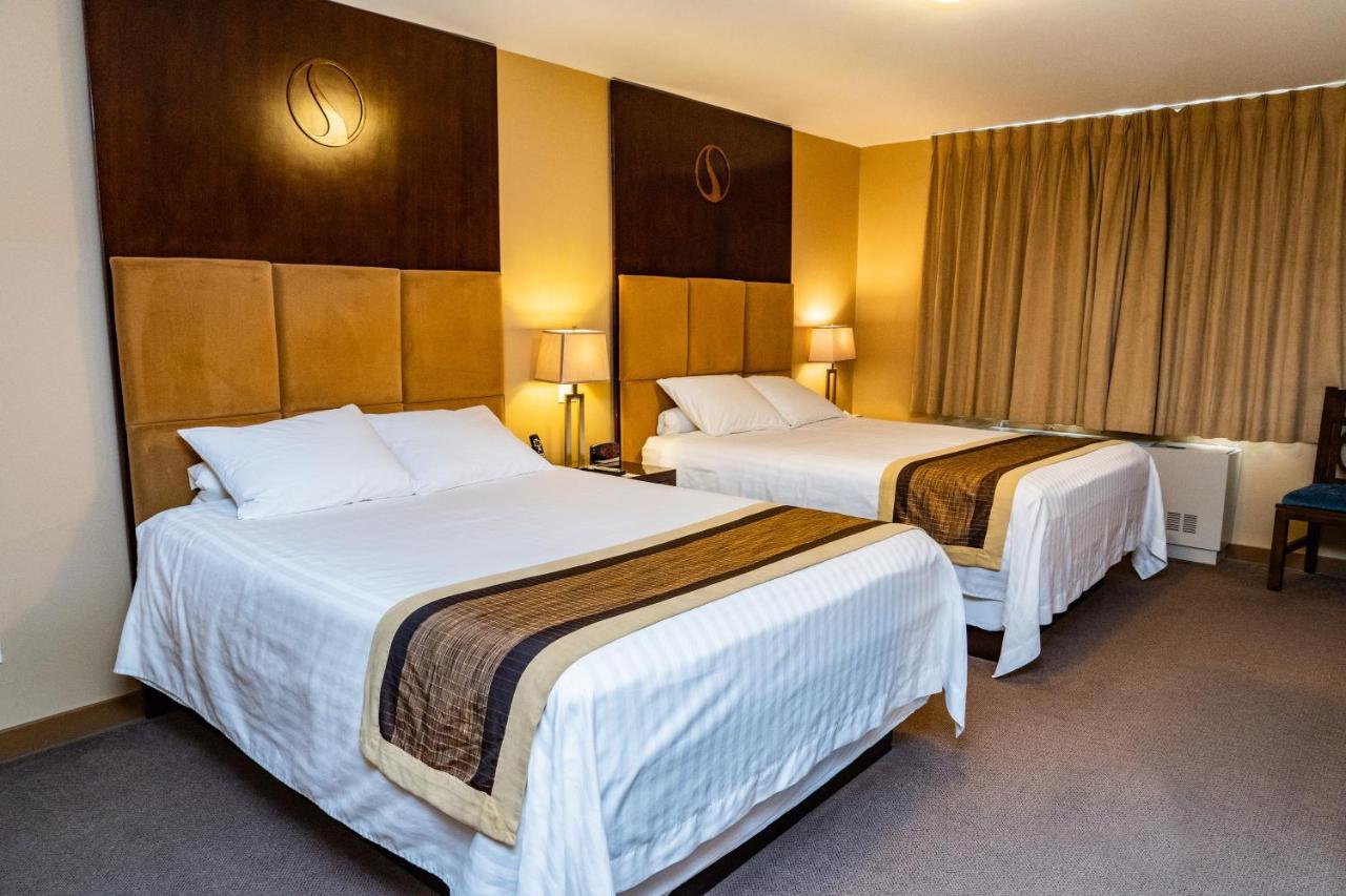 Skky Hotel Whitehorse Extérieur photo